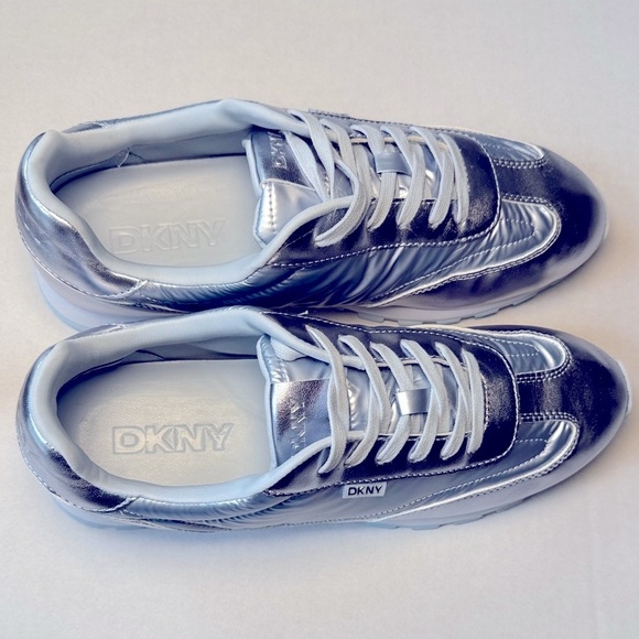 DKNY Forsythe Sneaker Women metallic blue size 10 - Picture 3 of 10